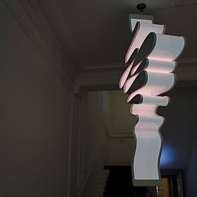 Lampe carbon par Marcus Tremonto
