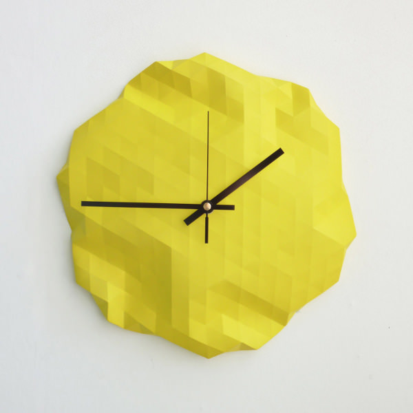 Horloge origami par Raw Dezign