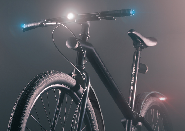 The BLACKLINE light lampe lumière design pour vélo bike