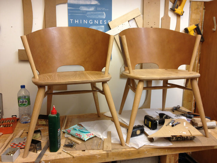 Hamylin Chair la chaise de cuir par Gareth Neal