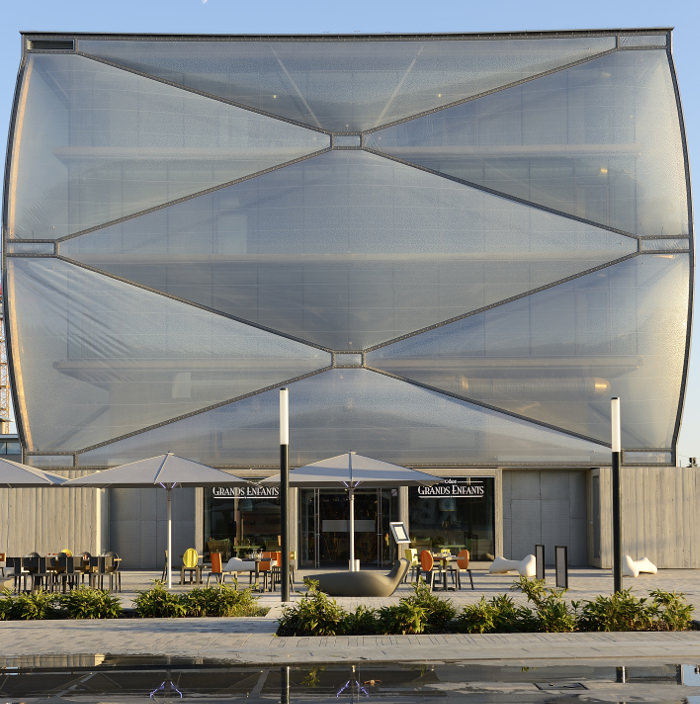Le Nuage architecture gonflable par Philippe Starck 
