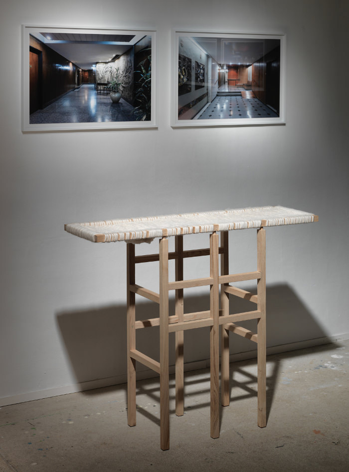 Exposition Objects in Between - IMM Cologne 2015 - WOOL AND WOOD la console bois et laine par Amaury Poudray
