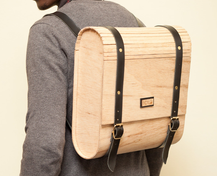 Indalo le sac à dos en bois par Inga Gubeka