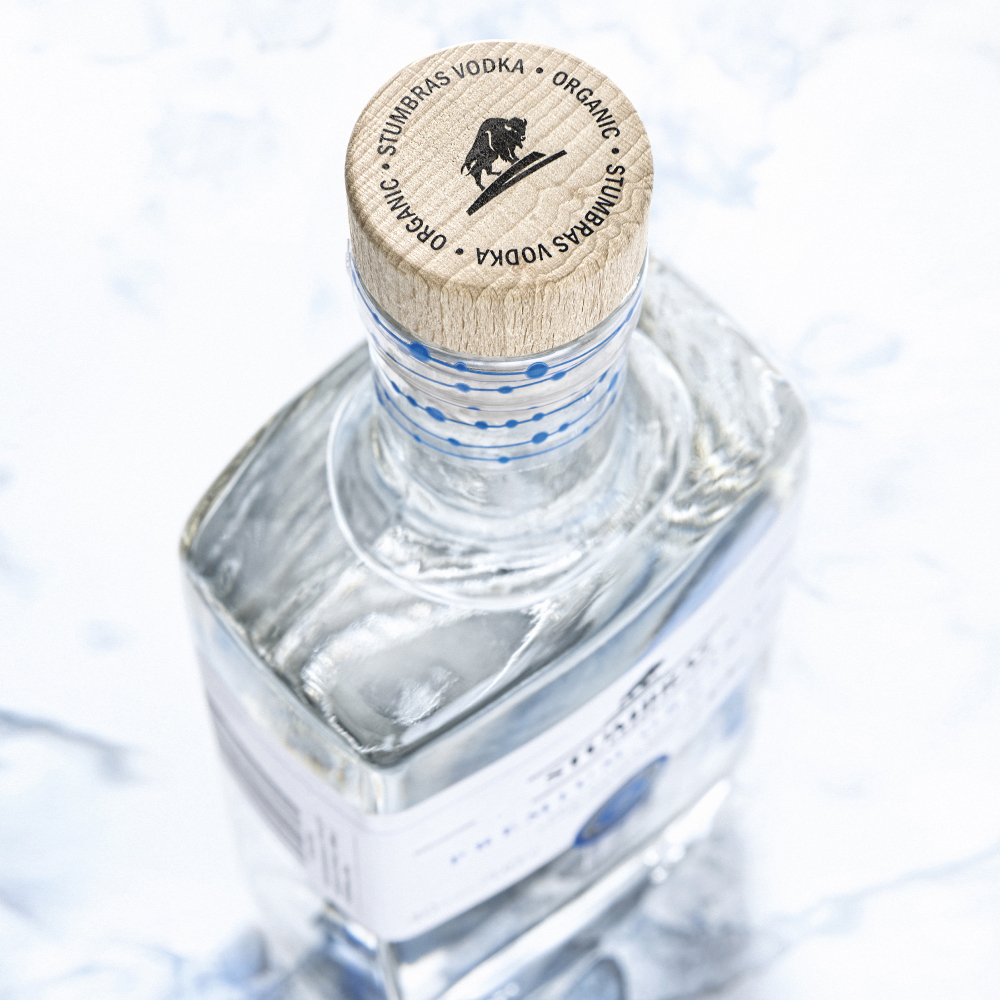 Packaging Vodka - Stumbras Premium Organic par Edvardas Kavarskas
