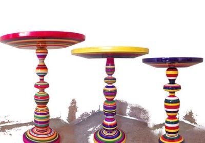 Table haute en couleur Pirueta par Piey