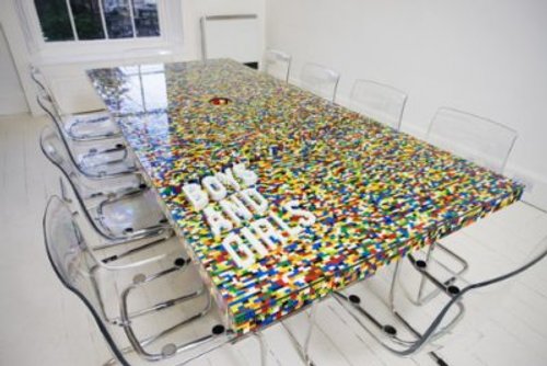 Table de conférence LEGO