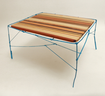 Table instable par Stefan Wieland