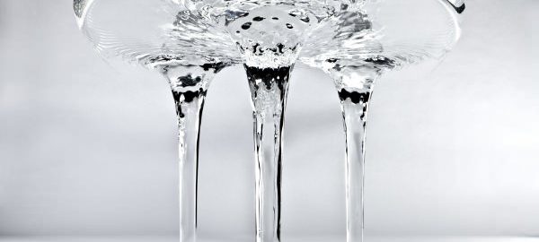 Table d’eau la Liquid Glacial par Zaha Hadid