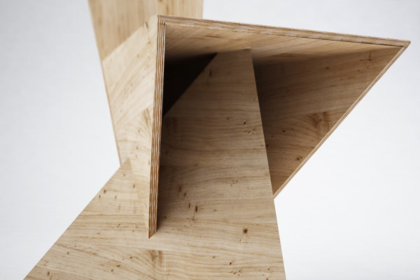 Projet étudiant : la chaise Plywood Set par Katarzyna Knebel