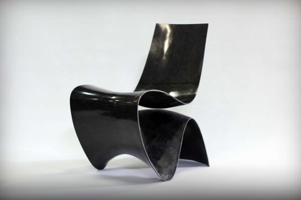 Ch'air le fauteuil aérien en carbone par Paul Venaille