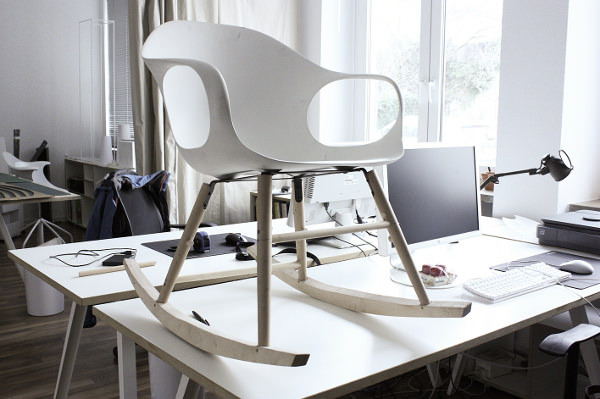 Rocking Chair Elephant par le studio Neuland pour Kristalia