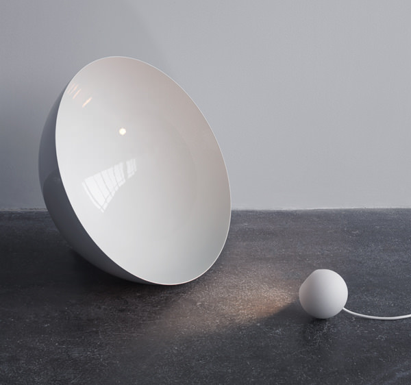 Globe luminaire pendentif et sphère par le Studio Vit