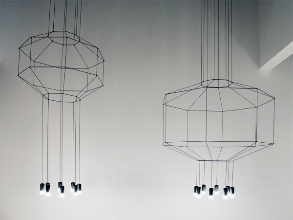 Wireflow suspensions géométriques par Arik Levy