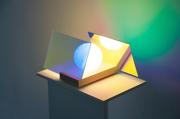 Luminaire AO par Jean-Charles Amey pour l’exposition Objet Lumière