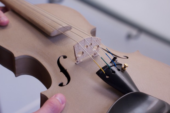 Violon Stradivarius imprimé en 3D par EOS