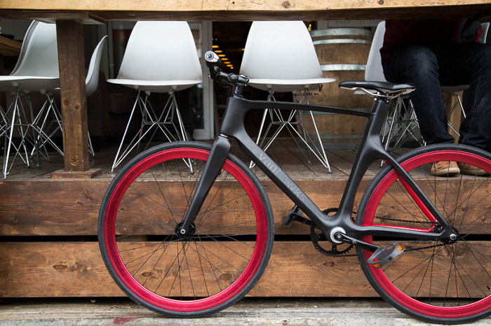 Vanhawks-vélo-connecté-carbone-design-innovation-bike-blog-espritdesign-2