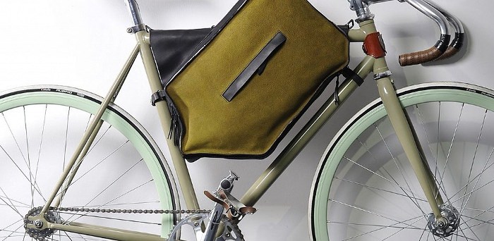 Bicycle case la sacoche à vélo par Joao Pedro Filipe