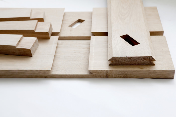 Timber table à assembler par Julian Kyhl