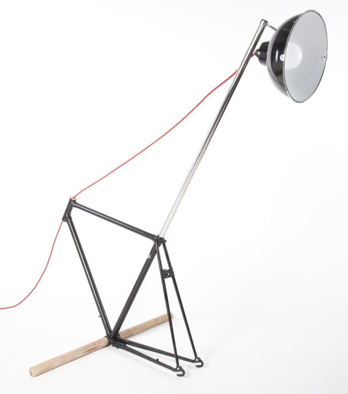 Projet étudiant : la lampe vecteur d'histoire par Julien Mazeyrat