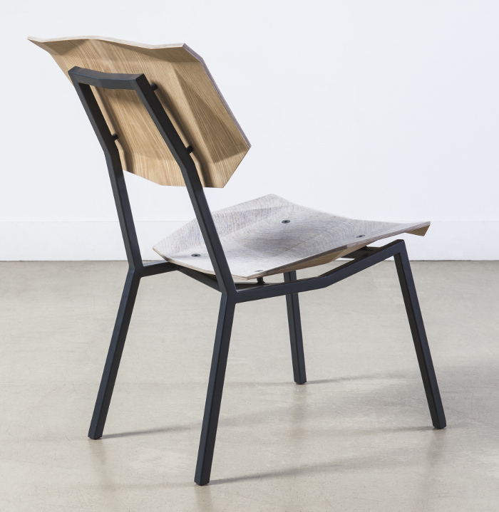 New Hybrids la chaise en papier NewspaperWood par Mieke Meijer