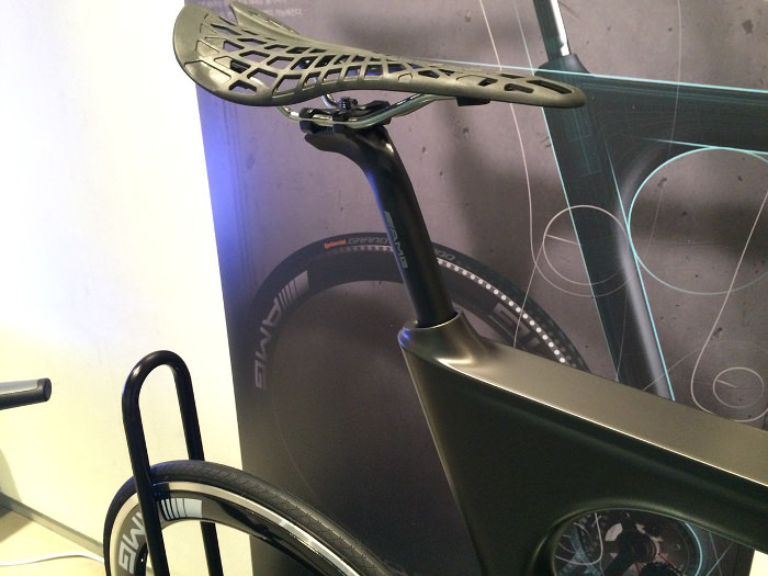 Shoulder Bike le vélo futuriste par Jangho Kim