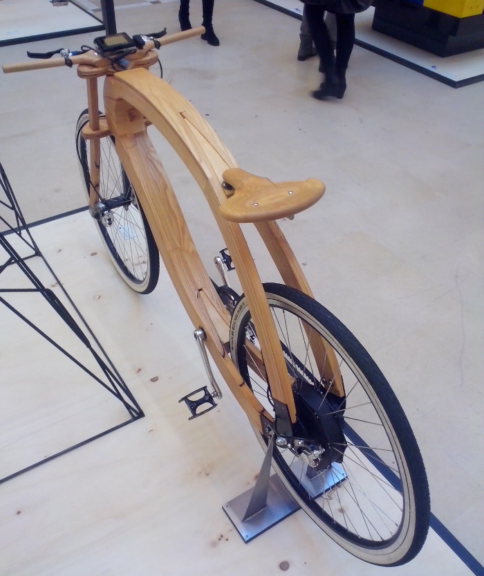 Exposition Design &amp; Artisanat d’art Paris et Berlin - Vélo electrique en bois, par ACETEAM BERLIN