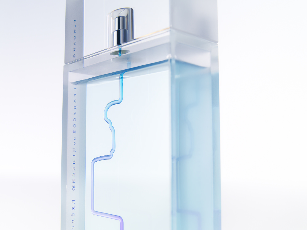 Packaging : Le flocon de parfum Fandango par Nendo