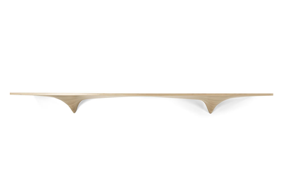 Ply Shelf étagères courbées par Matter Design