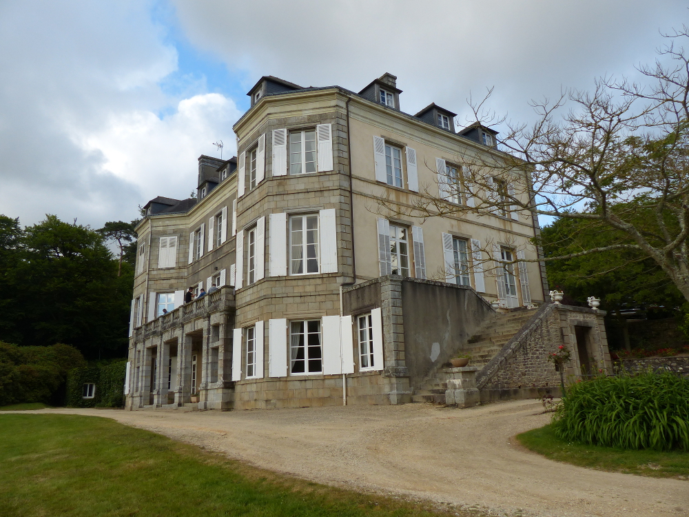 VOLVO 2015 - XC90 _ Château de Locguénolé - Relais & Châteaux.