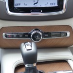 VOLVO 2015 - XC90 _ Du cuir & du noyer.