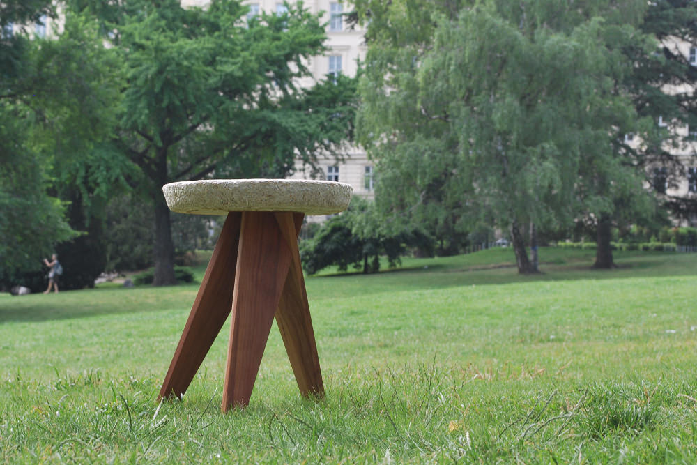 Projet étudiant : Shiro le tabouret champignon par Leon Van der Veken