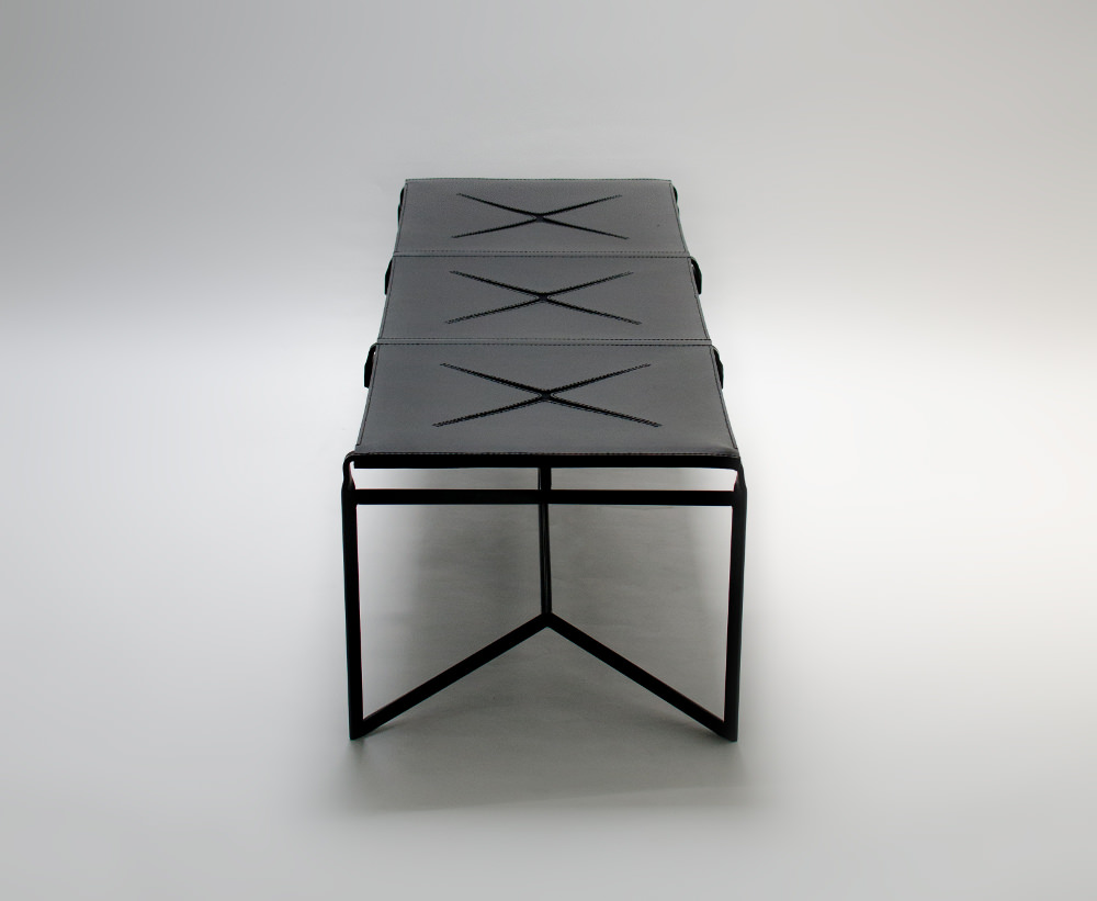 PARDI banc design cuir néoprène par Sarah Blin