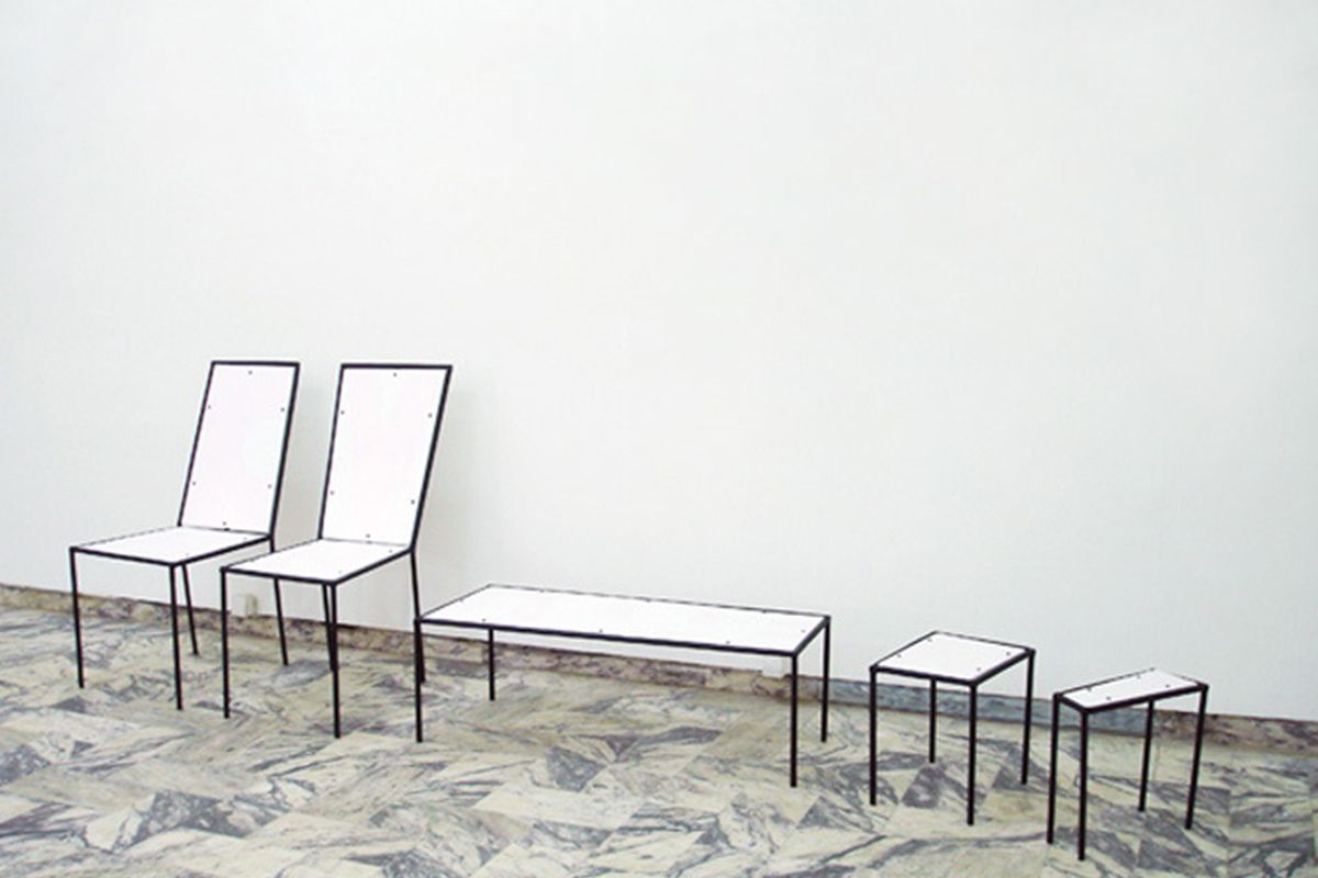 Salle d'attente la collection de chaises d'Elvire Bonduelle