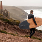 Tide x Otter, le projet de planche de surf en bois de Martin Spurway