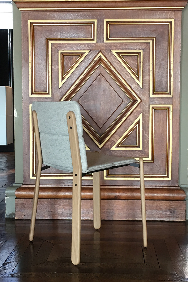 Paddock, la chaise bi-matière du studio Désormeaux/Carette