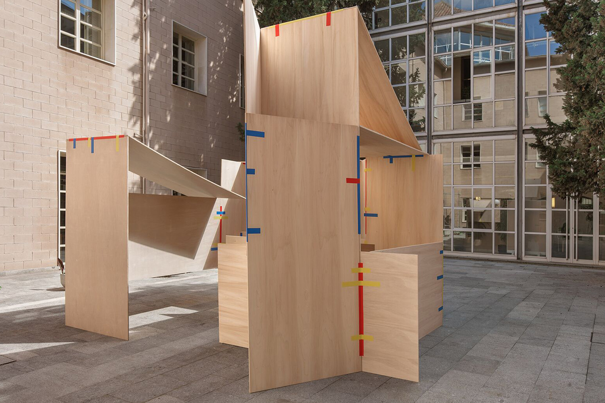 La Chabola, l'installation architecturale inspirée de la kinésithérapie par Jorge Penades