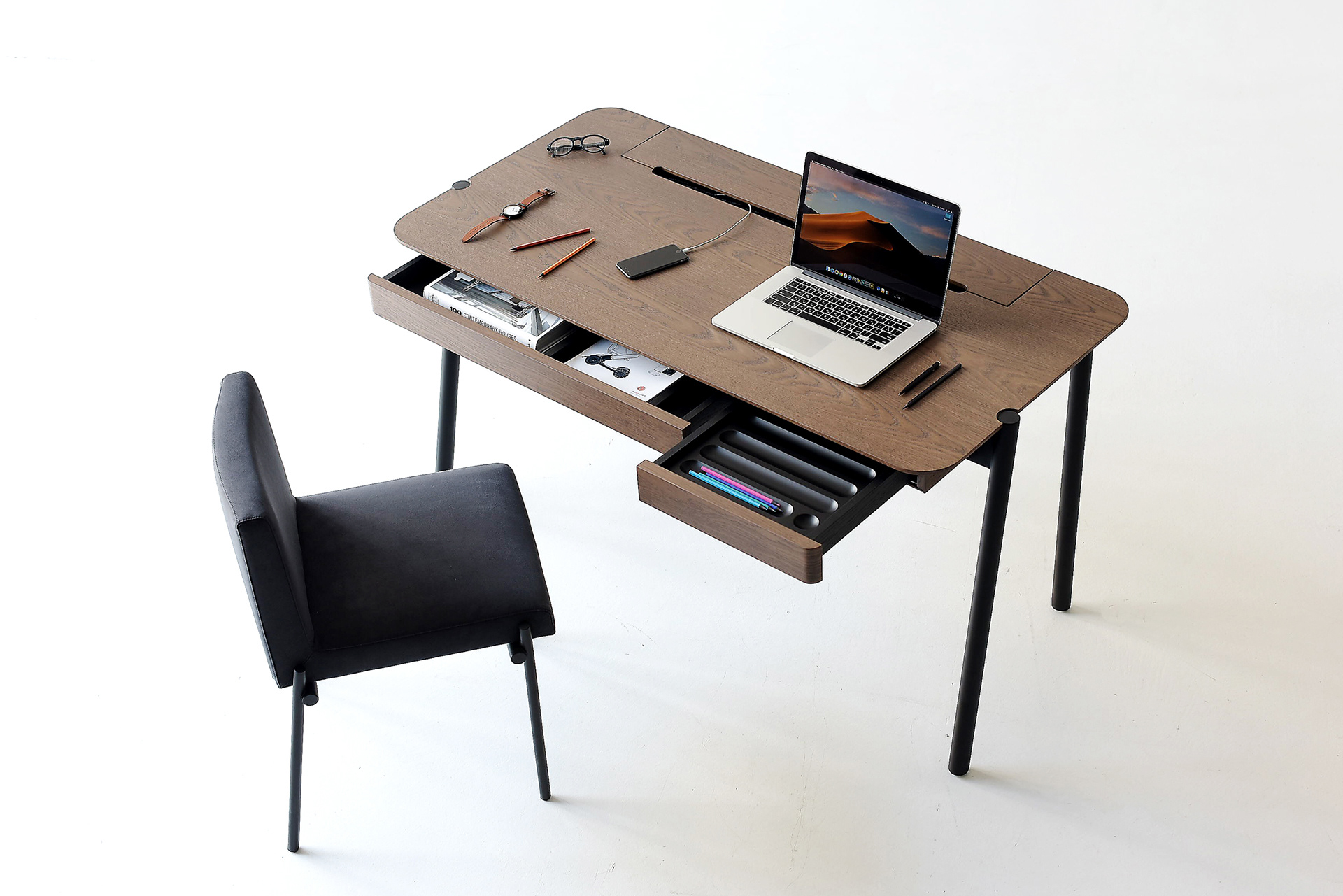 Friendly desk par Andrey Mohila