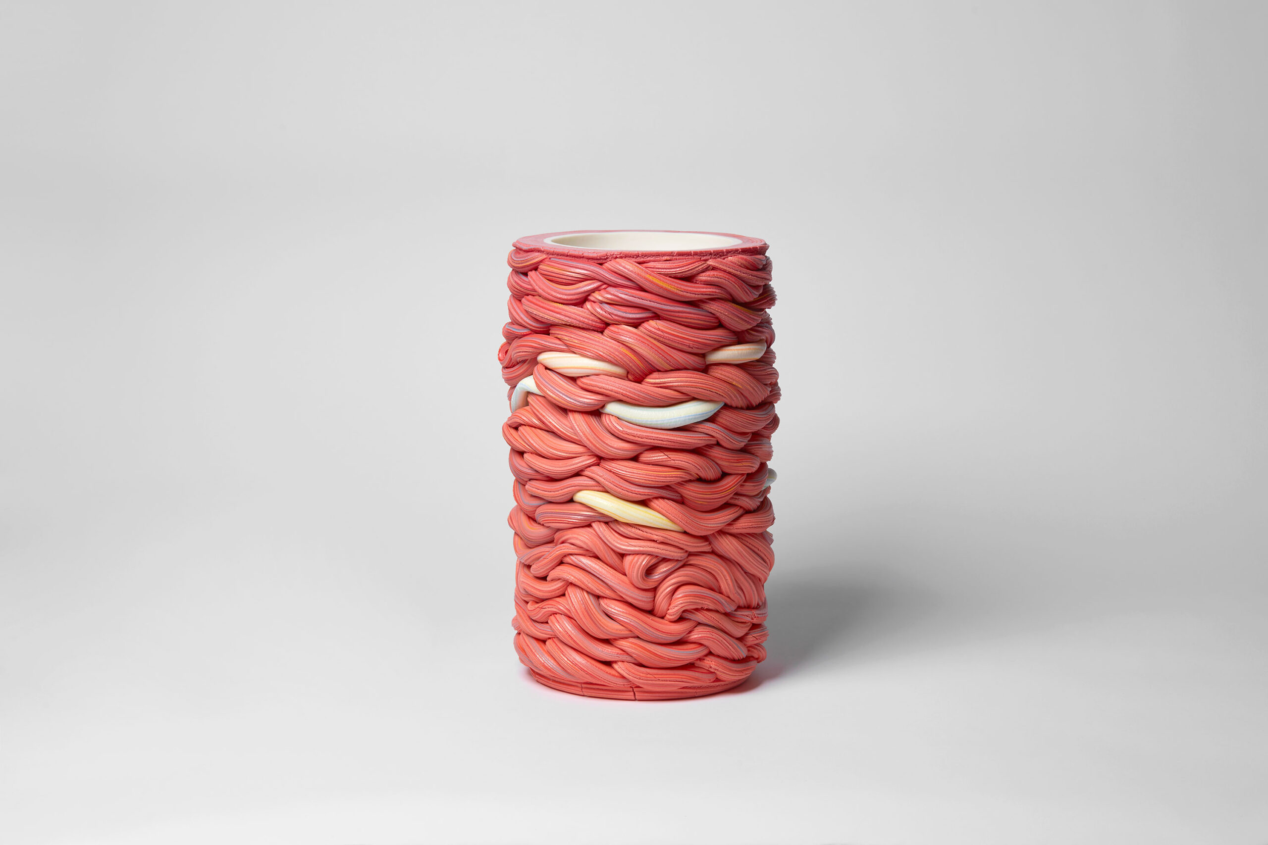 Les ceramiques faconnees comme du chewing-gum de Steven Edwards