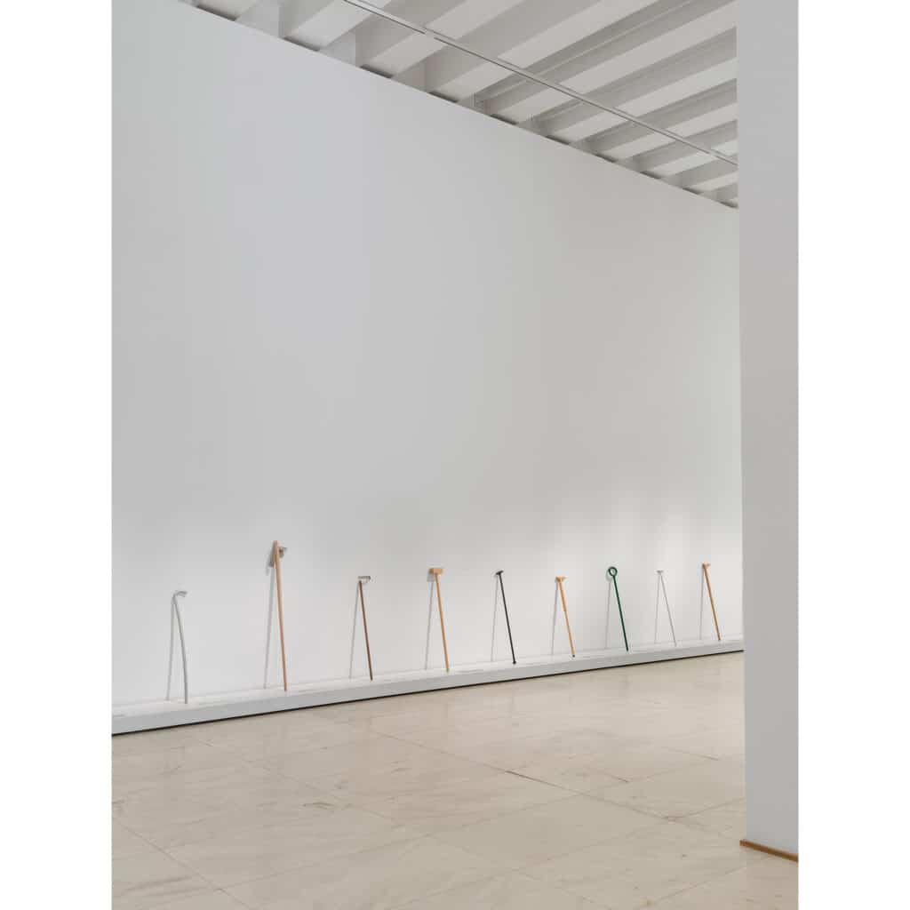 Walking sticks canes, exposition cœur Milan Design Week 2024