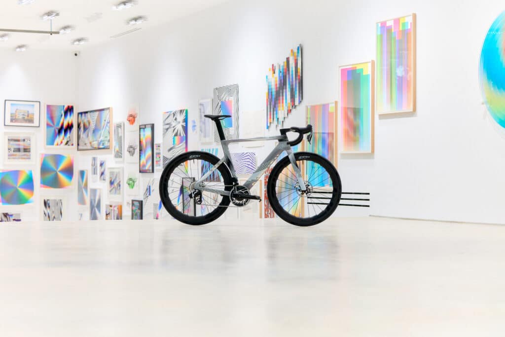 MyCanyon : le monde du vélo fait sa révolution par la personnalisation artistique, avec Felipe Pantone et Elena Salmistraro