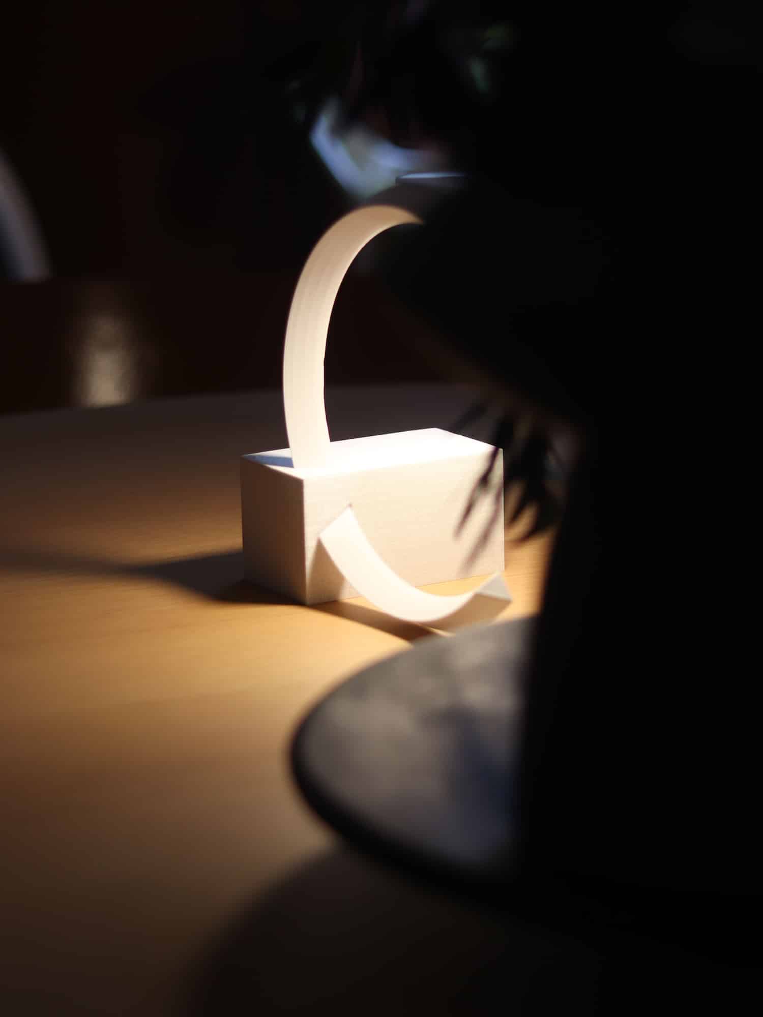 ORBYT : Luminaire modulable par Aleš Boem