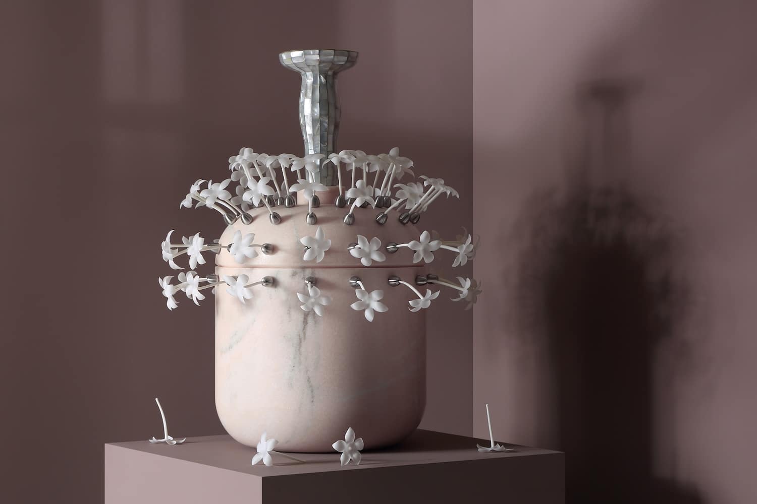 Divine Decadence par Richard Yasmine : entre sensualité, provocation et artisanat sacré