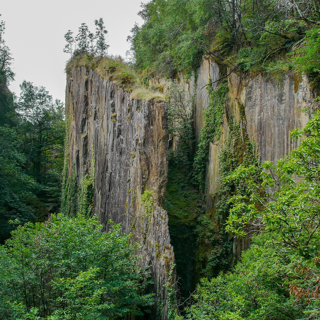 Labasso : Quand l’ardoise des Pyrénées devient lumière