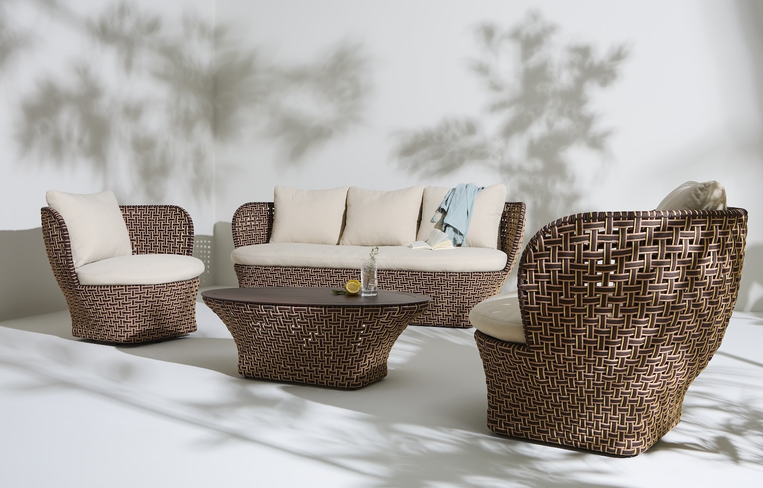 TALI le fauteuil enveloppant par Maxence Boisseau pour Orchid Édition