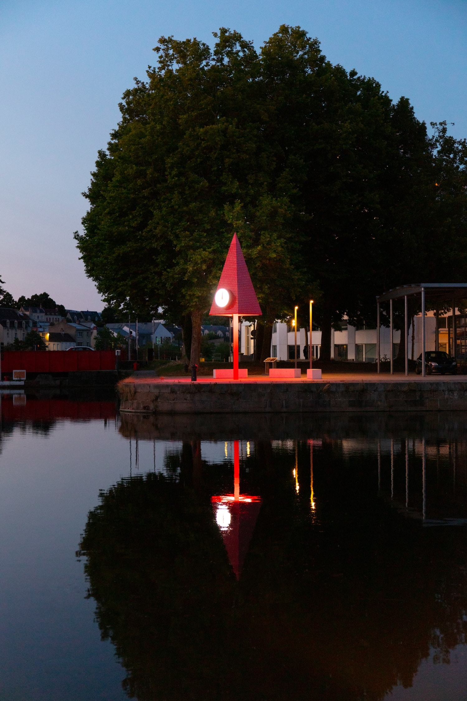 Le 101ᵉ clocher de Caen : signal rouge pour un nouveau chapitre urbain