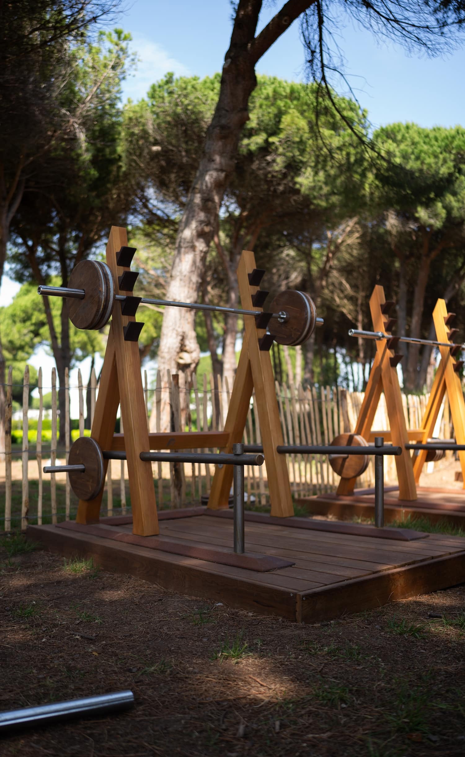 Sunset Fitness x Léa Vuillien : quand le mobilier sportif outdoor se reconnecte à la nature