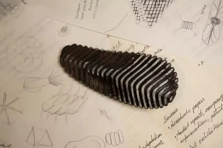 Pyri : quand design et biomimétisme inventent la pomme de pin high-tech