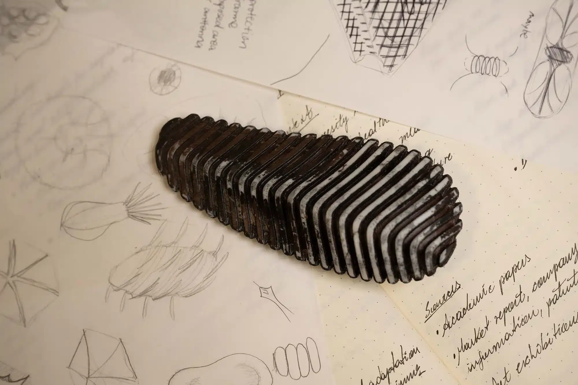 Pyri : quand design et biomimétisme inventent la pomme de pin high-tech