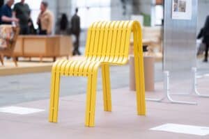 Slide Chair : donner une seconde vie aux rails de rideaux