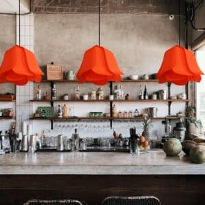 La lampe Tulipe d’Eva Leroi : la poésie du déchet industriel revalorisé